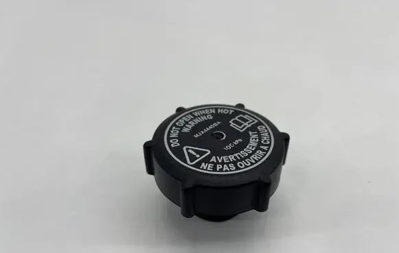 Jaguar XK8 - XKR Coolant expansion tank/reservoir cap MJA4440BA
