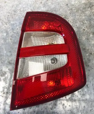Skoda Fabia Mk1 (6Y) Rear/tail lights 6Y6945112B