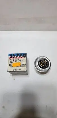 Toyota Hilux (AN10, AN20, AN30) Thermostat 347788D QTH321 24282