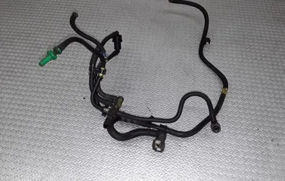 Mazda 3 I Fuel line/pipe/hose 