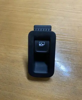 Volkswagen Golf VII Electric window control switch 5G0868345 C1994