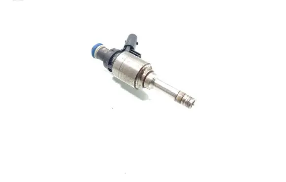 Audi A3 S3 8P Fuel injector 06H906036B 026150033