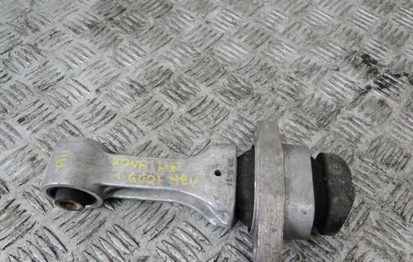 Hyundai Kona I Engine mount vacuum valve 
