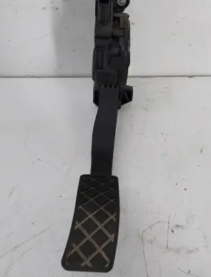 Audi A4 S4 B8 8K Accelerator throttle pedal 8K1723523
