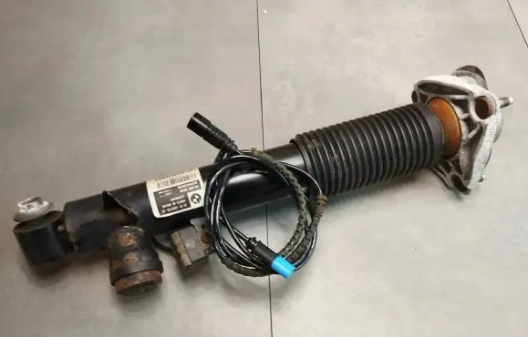 BMW X5 F15 Rear shock absorber/damper 6863178
