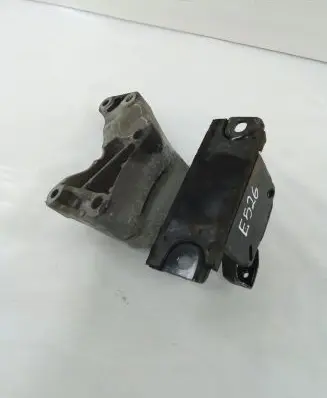 Opel Corsa D Engine mounting bracket 488646740