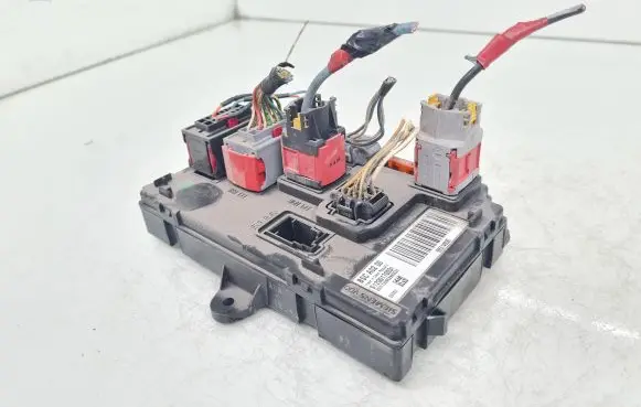 Peugeot 407 Fuse module 9656148080 S120017003L