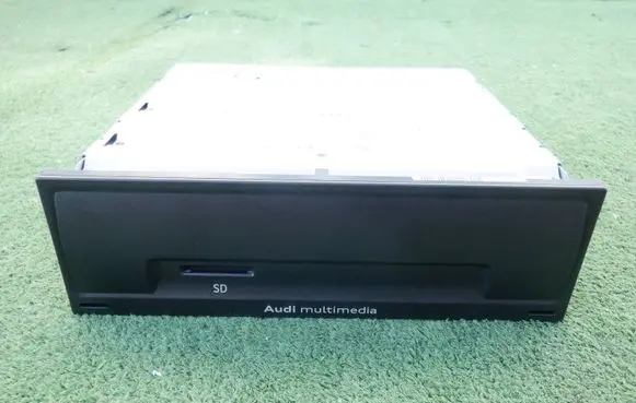 Audi A1 Sound amplifier 83A035842A 28693425