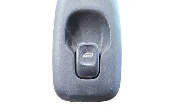 Volvo XC70 Electric window control switch 30658696 5586N3RUA 03120700