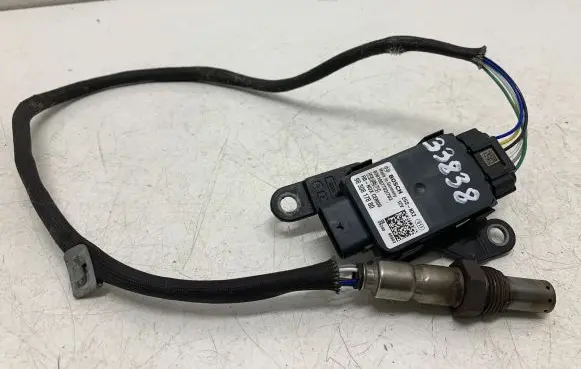 Opel Corsa F Lambda probe sensor 0281007702 9330817880
