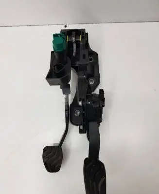 Renault Clio V Pedal assembly 180108467R 6PV01290203