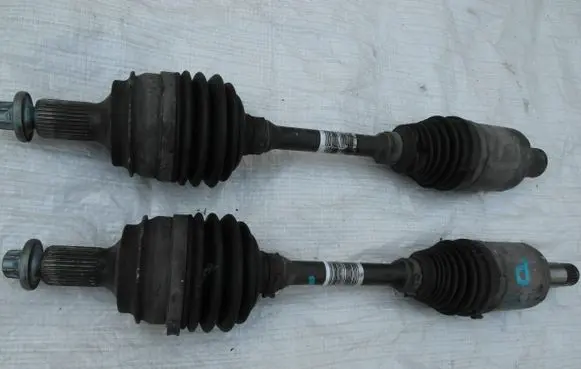 Mercedes-Benz CLS C218 X218 Front driveshaft A218