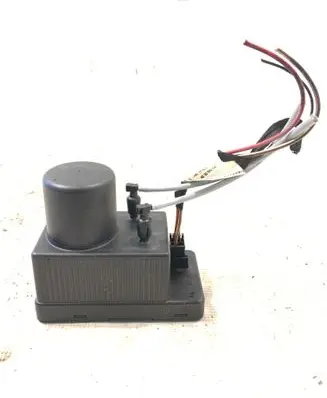 Mercedes-Benz E W211 Vacuum pump 2038000048