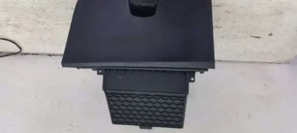 Seat Ibiza IV (6J,6P) Glove box set 6J1857103