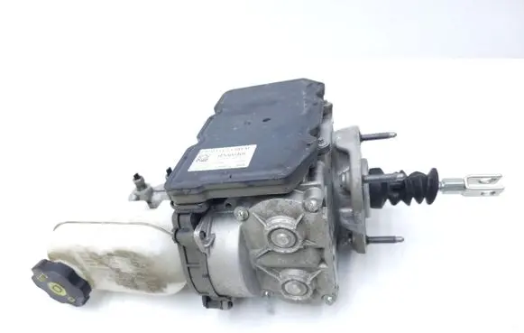 Tesla Model S Master brake cylinder 103712300B 0204N00015 20439423