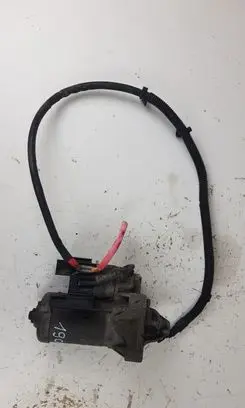 Ford Focus Starter motor AV6N11000GC
