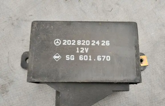 Mercedes-Benz C W202 Other control units/modules 2028202426