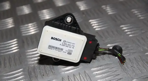 Mercedes-Benz Sprinter W906 ESP acceleration yaw rate sensor 0265005774 A0065424218 0065424218