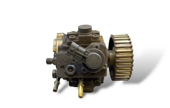 Renault Megane II Fuel injection high pressure pump 8200561664 0445010148 8200524701B