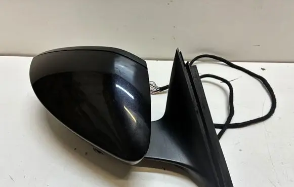 Skoda Superb B8 (3V) Front door electric wing mirror
