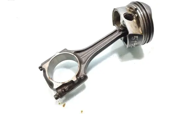 Volkswagen Golf V Piston with connecting rod 