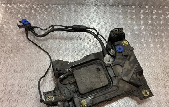 Peugeot 5008 II AdBlue liquid reservoir PK15959