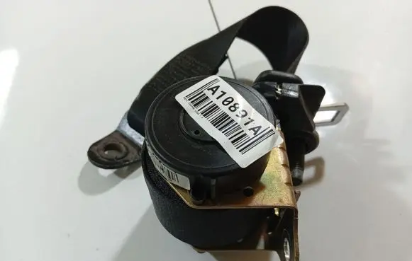 Mini One - Cooper R50 - 53 Front seatbelt 7055964
