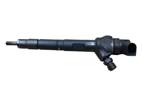 Volkswagen Crafter Fuel injector 0445110647 03L130277Q