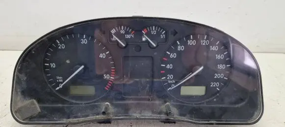 Volkswagen PASSAT B5 Speedometer (instrument cluster) 09051940090