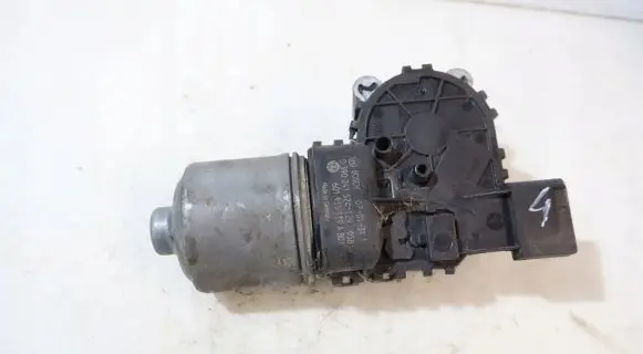 Skoda Fabia Mk1 (6Y) Wiper motor