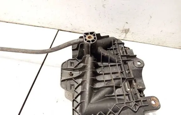 Battery box tray