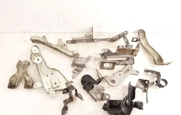 Mercedes-Benz C W204 other engine part A6510901041 A6510981739 A6512231541