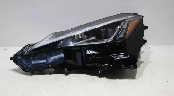 Lexus UX Headlight/headlamp
