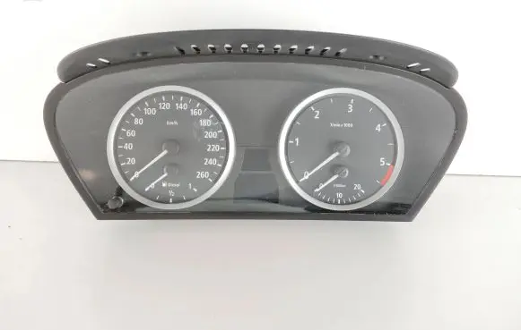 BMW 5 E60 E61 Speedometer (instrument cluster) 9135253 110080213