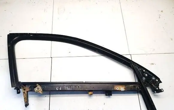 Audi A4 S4 B6 8E 8H Front door window/glass frame 8E0837630