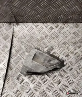 Mercedes-Benz GLK (X204) Engine mounting bracket a6422233504