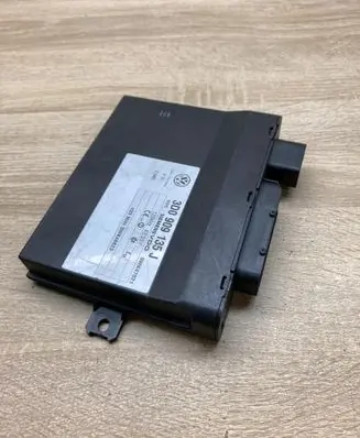 Volkswagen Touareg I Keyless (KESSY) go control unit/module 3D0909135J 5WK47021