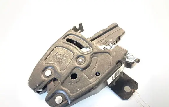BMW X5 G05 Tailgate exterior lock 7475462