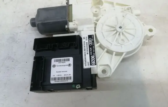 Audi A3 S3 8P Rear door window regulator motor 8P4959802B