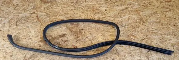 Ford Explorer Rear door rubber seal (on body) 
