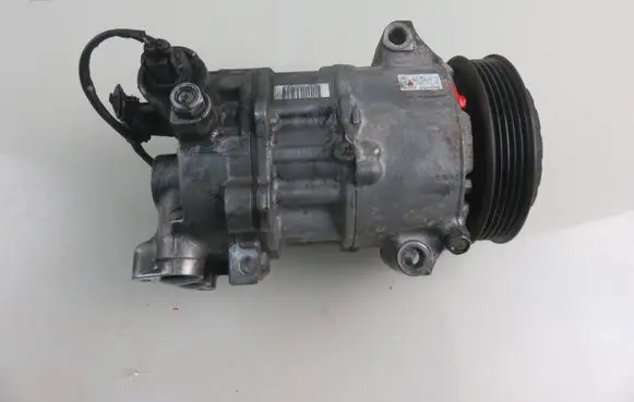 Toyota Avensis T270 Air conditioning (A/C) compressor (pump) 4472500852