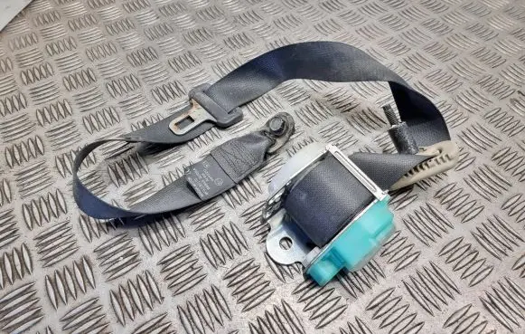 Nissan Note (E11) Rear seatbelt 888459U05A 306087799 PPMB7T0ST8