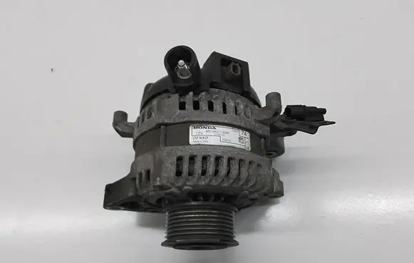 Honda CR-V Generator/alternator MS1042118280