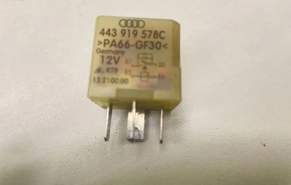 Audi A6 S6 C5 4B Other relay 443919578C 15210000