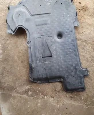 Mercedes-Benz E C207 W207 Engine splash shield/under tray
