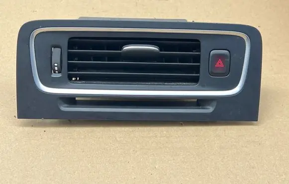 Volvo V60 Dash center air vent grill 7330300 14093016