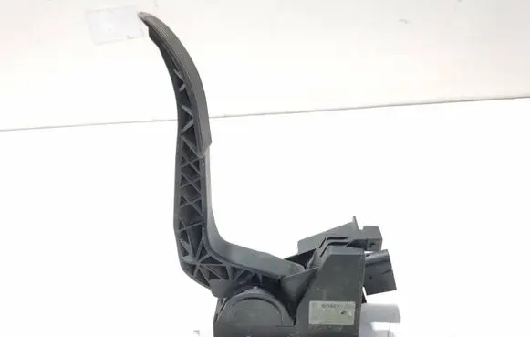 Mercedes-Benz Sprinter W901 W902 W903 W904 Accelerator throttle pedal A9013000404 0281002335 283103398