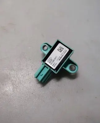 Audi A4 S4 B8 8K Airbag deployment crash/impact sensor 8K0955557C 5WK4380902