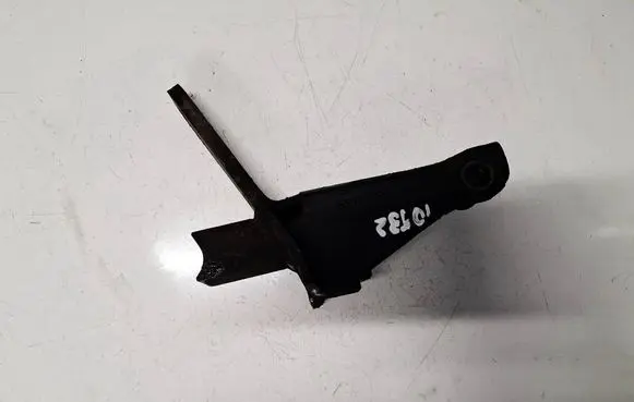 Peugeot 307 Engine mounting bracket 96571741