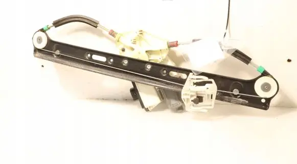 BMW X3 E83 Rear window lifting mechanism without motor E840311306